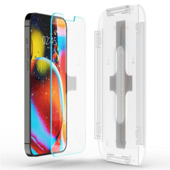 Spigen EZ Fit Glas.TR Skærmbeskyttelse til iPhone 13 - 1 - reFix.dk