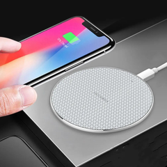 Universal hurtig trådløs opladningspad (10 W) - 1 - reFix.dk